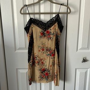 ZARA beautiful floral dress